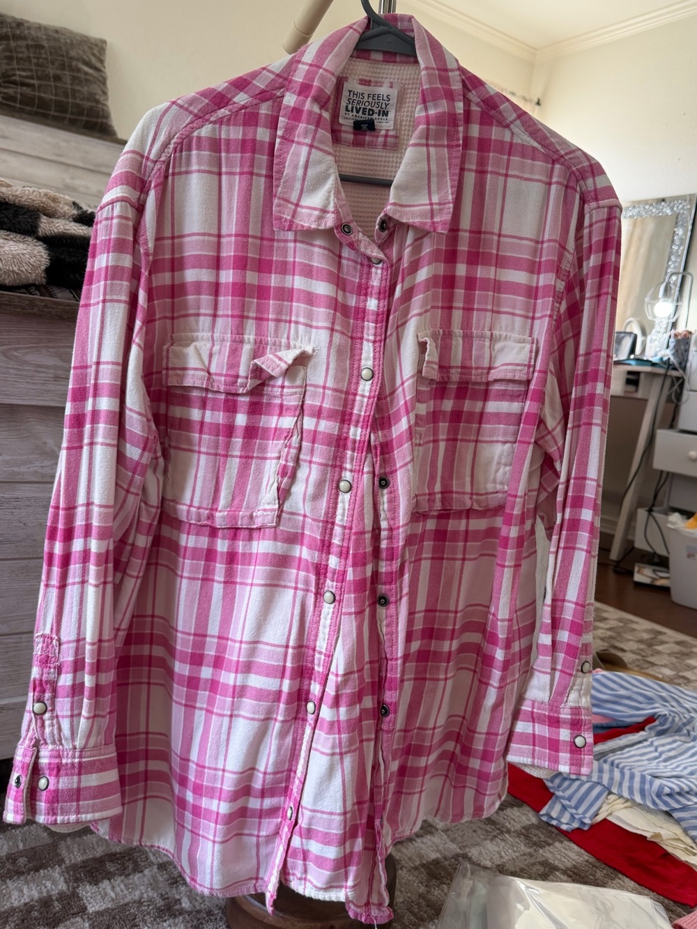 American Eagle Outfitters Pink Plaid Button-Down Shirt Size L